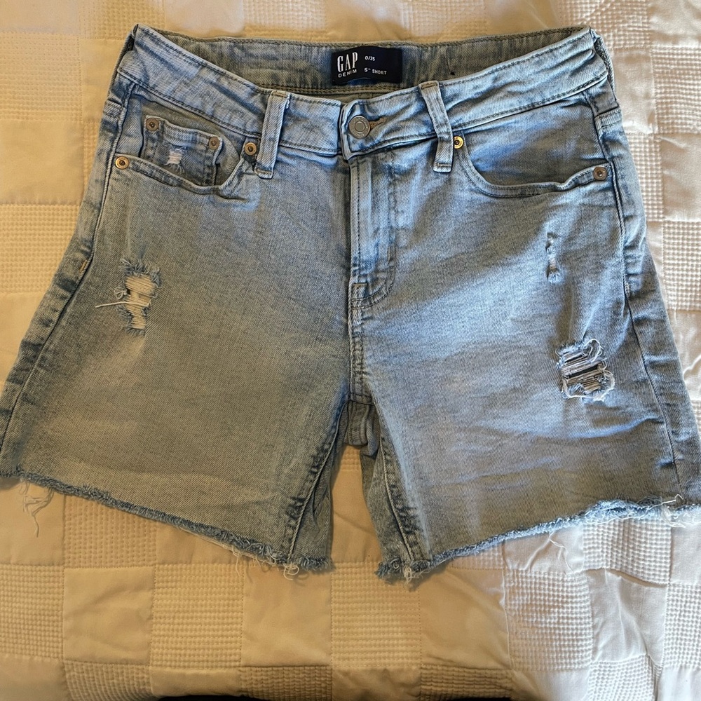 GAP light Denim 5" Shorts Size 0/25